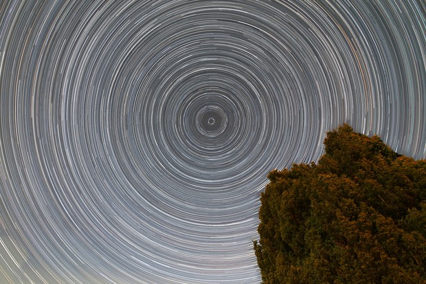 How to create a 24-hour star trails image