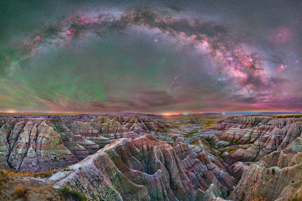 Pathway to the Milky Way through the Badlands
