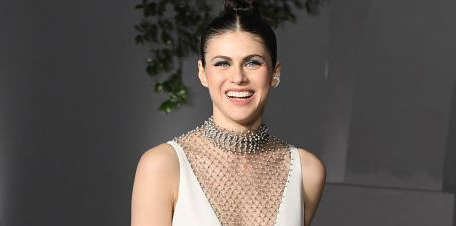 Alexandra Daddario Is Toned AF While Skinny-Dipping In A New IG Photo