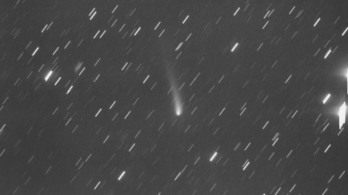 Comet C/2022 E3 ZTF photographed from Rome, Italy on Sept. 12, 2022.