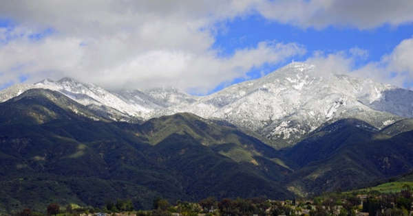 Snowy Saddleback Mountain In Between Storms: Photo Of The Day