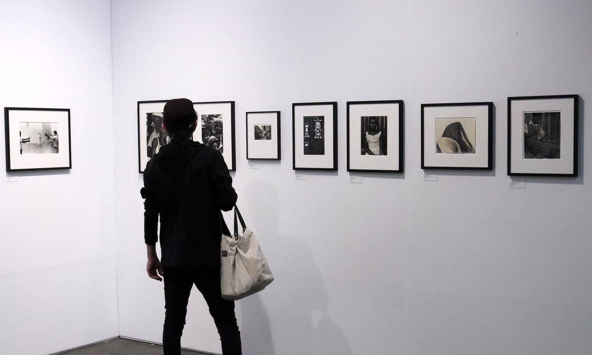 Detroit-area photography dealer pleads guilty to $1.5m art fraud scheme