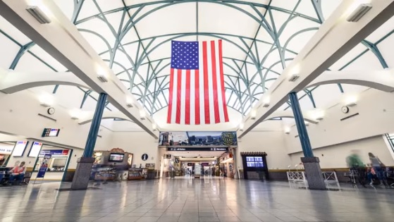 El Paso airport celebrates the opening of a photography exhibit