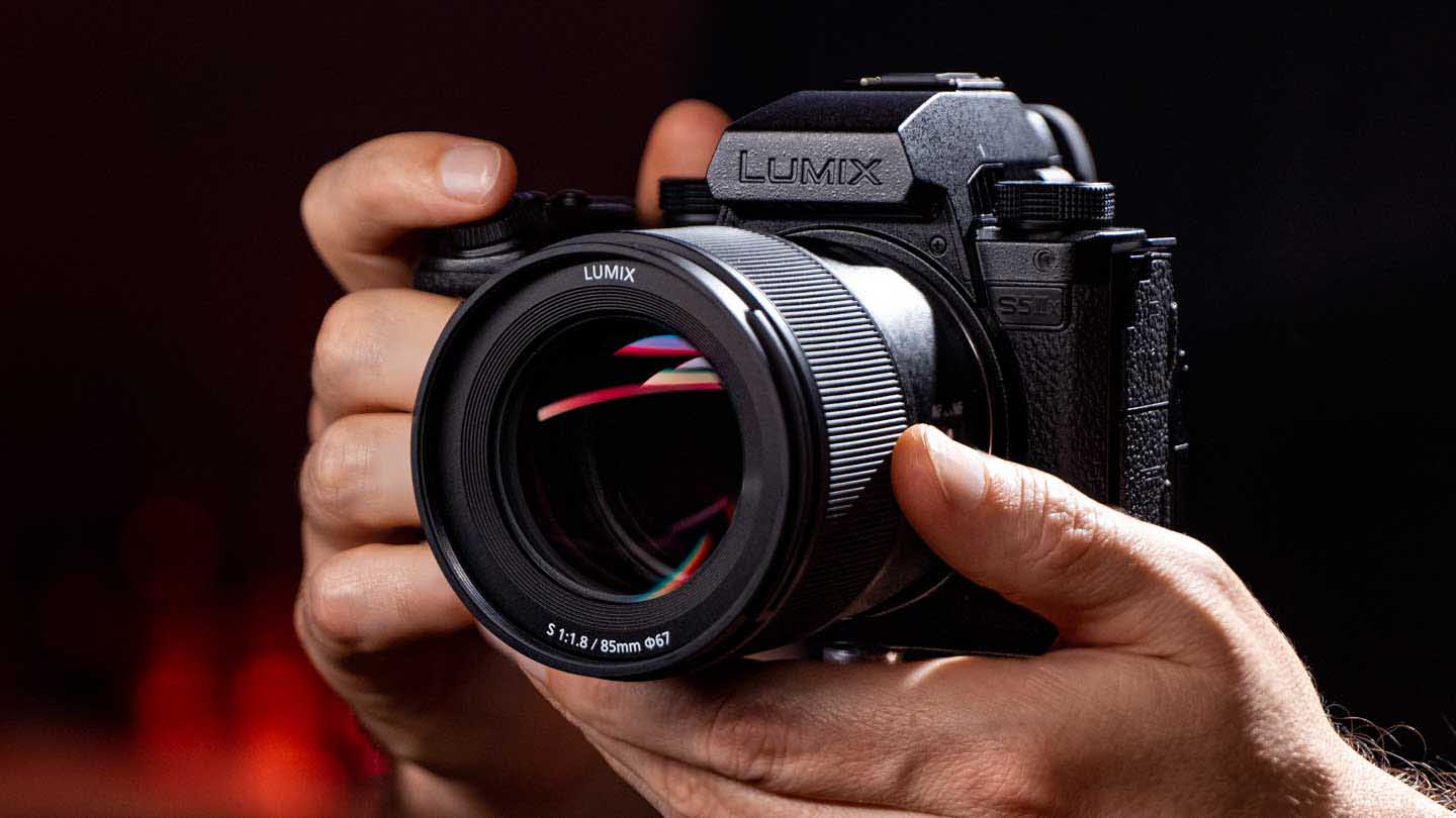 Panasonic firmware update adds High-Res mode, other features to Lumix S5II and S5IIX
